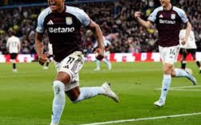 Aston Villa 4-2 Liverpool à domicile